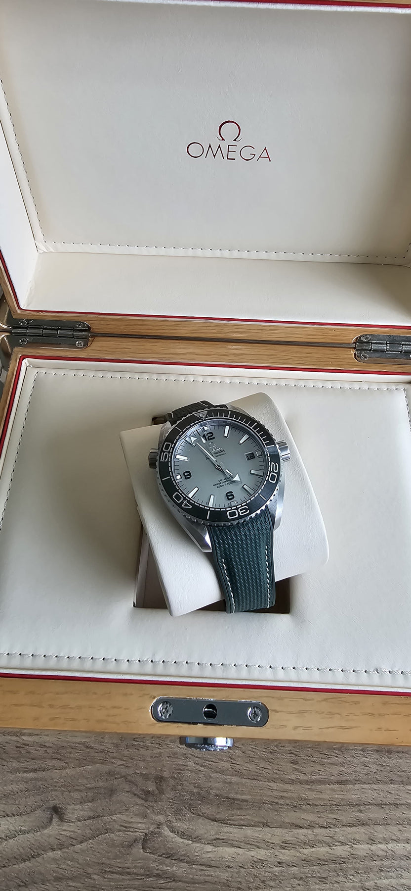 Omega Sea Master Planets Oceans π