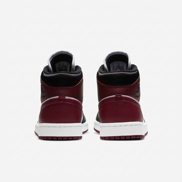 Nike WMNS Air Jordan 1 Mid SE "Black Dark Beetroot"