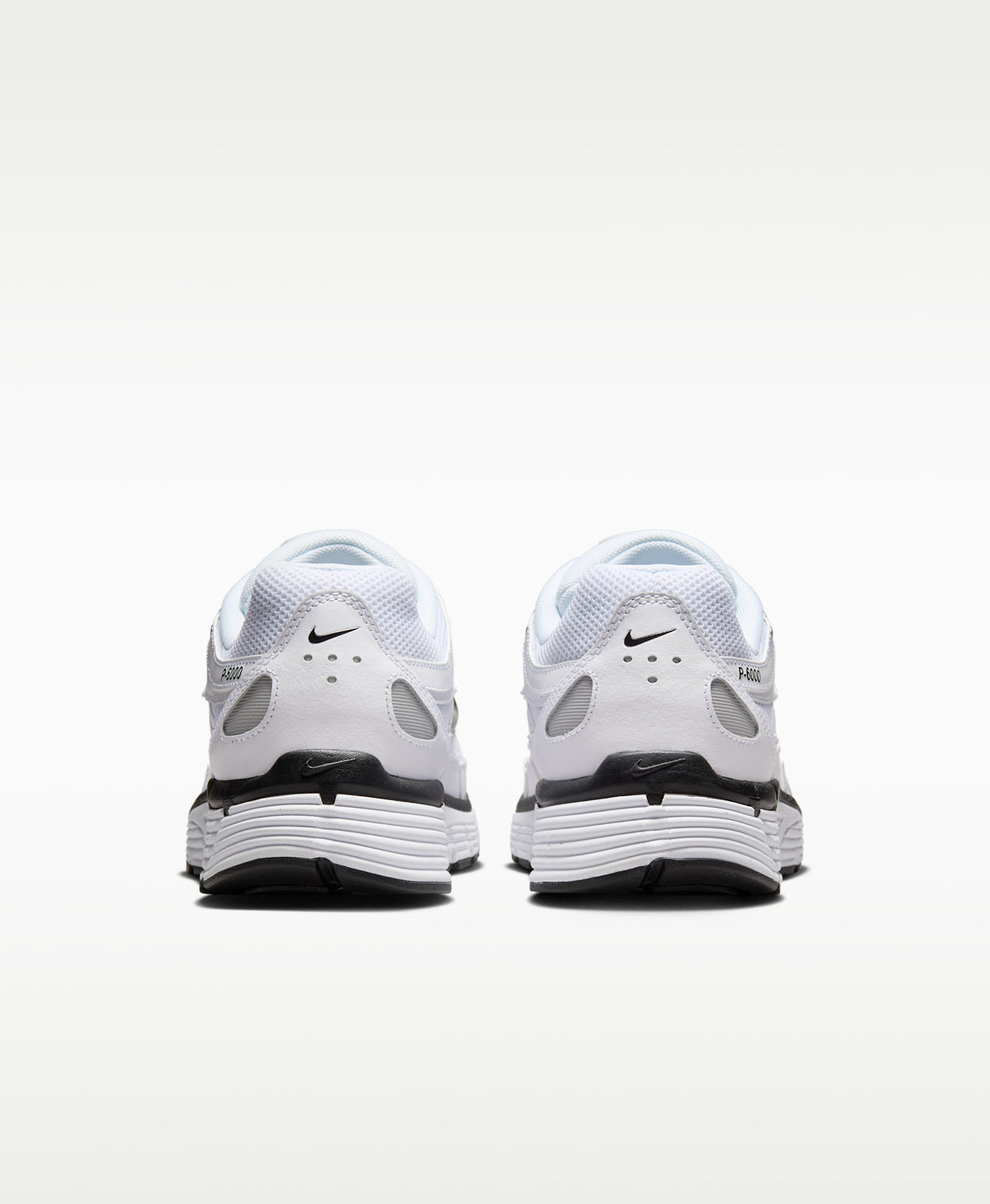 Nike P-6000 Sneaker "White/Black/Silver"