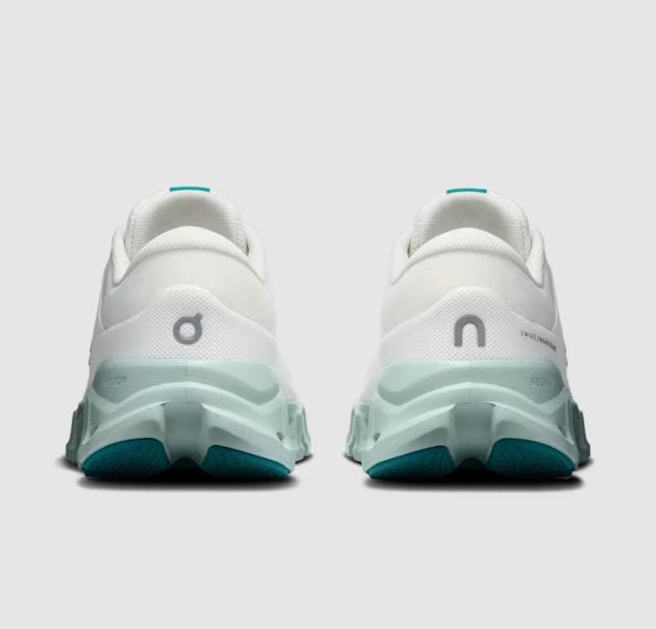 On Cloudx 4 – "Ivory & Mint Green Running Shoes"