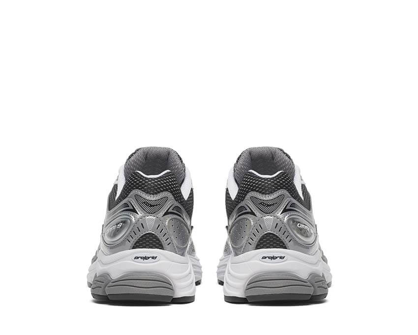 Saucony ProGrid Omni 9
"Grey Silver & Black"