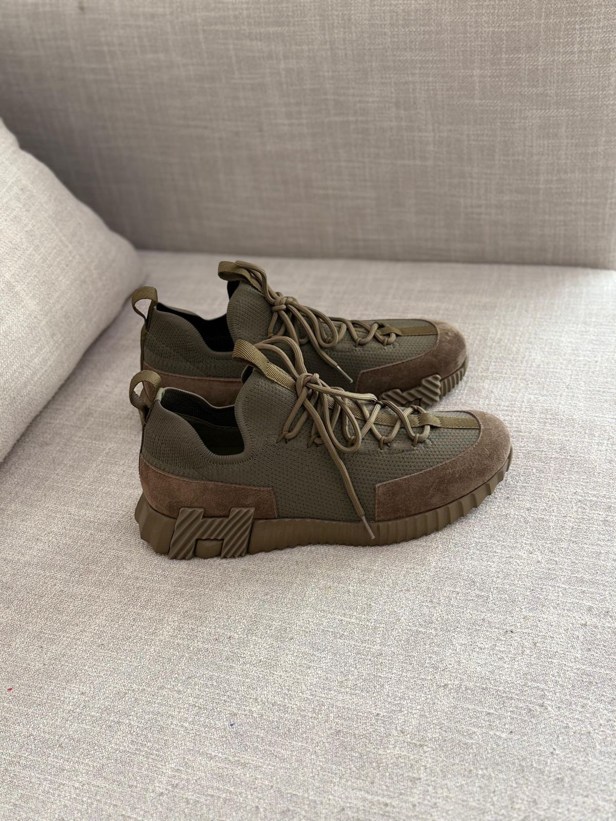 Lift Slip on Hermes Sneaker
Olive Green