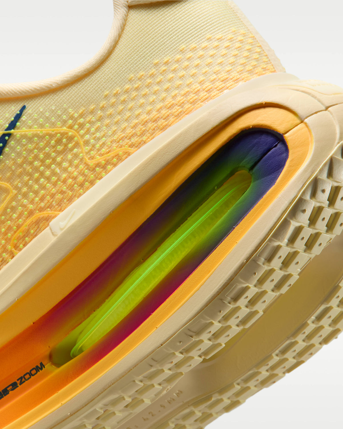 Nike Vomero Premium 
Alabaster