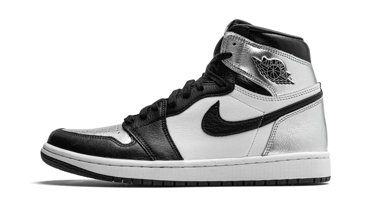 AIR JORDAN 1 RETRO HIGH OG "SILVER TOE"