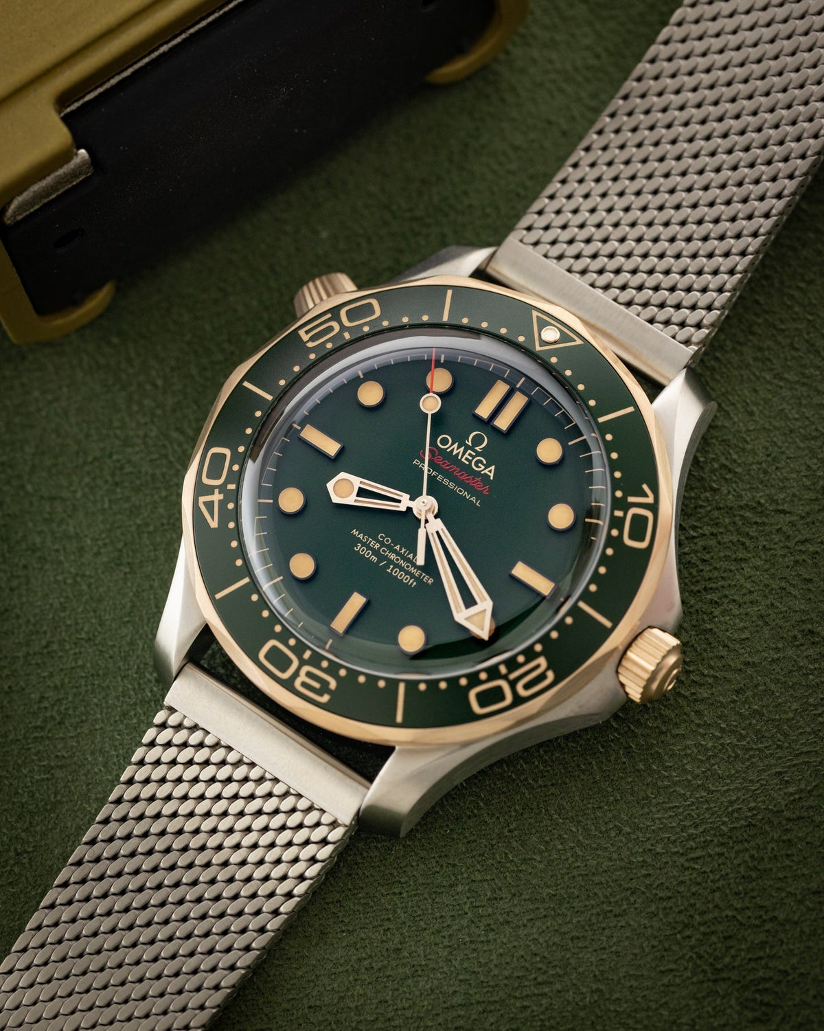 OMEGA SEAMASTER DIVER 300M