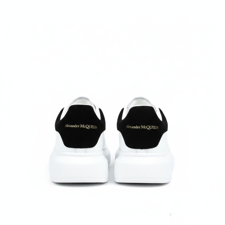 ALEXANDER MCQUEEN 
BLACK/WHITE’