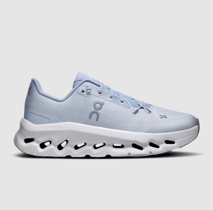 On Running Cloudtilt
"Light blue/ Beige"