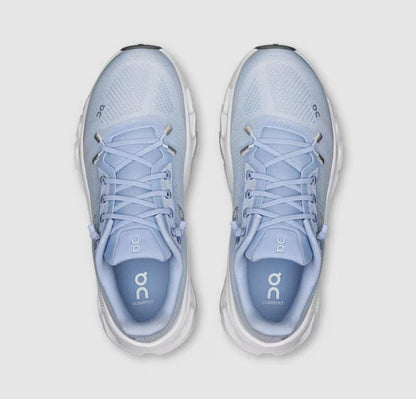 On Running Cloudtilt
"Light blue/ Beige"