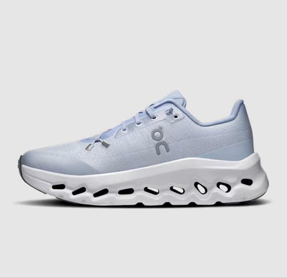 On Running Cloudtilt
"Light blue/ Beige"