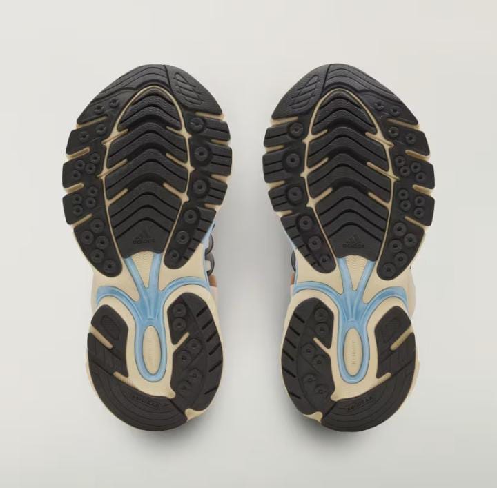 Pharrell Williams x adidas Adistar Jellyfish "Crystal Sand"