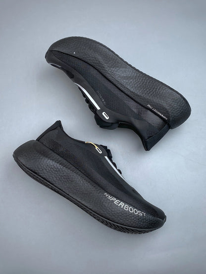 Adidas Hyperboost
"Core Black"