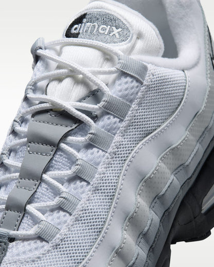 Nike Air Max 95
"Big Bubble Granite"