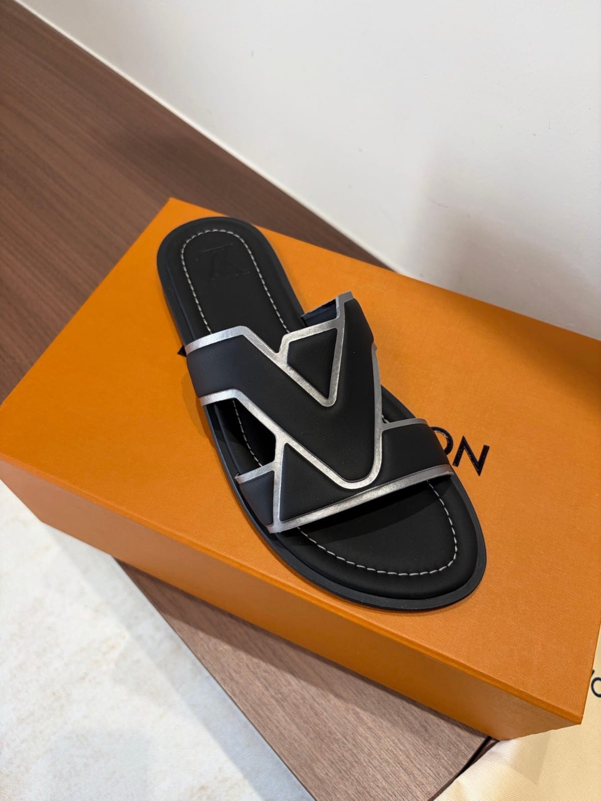 Louis Vuitton Oasis Mule "Black"