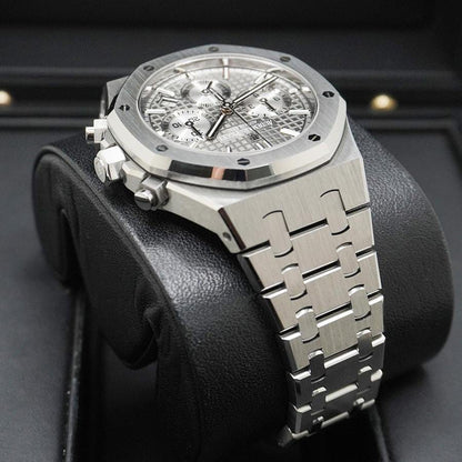 "AP Royal Oak Offshore — Silver Dial"