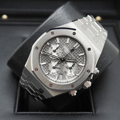 "AP Royal Oak Offshore — Silver Dial"