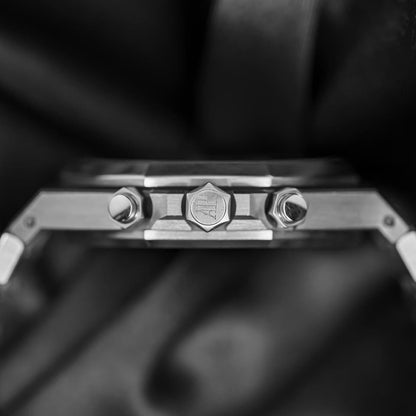 "AP Royal Oak Offshore — White Dial"