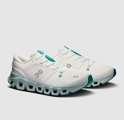 On Cloudx 4 – "Ivory & Mint Green Running Shoes"